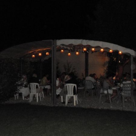 Le Jardin D'Ivana Chambres D'Hotes B&B Avec Piscine Chauffee Oppède Εξωτερικό φωτογραφία