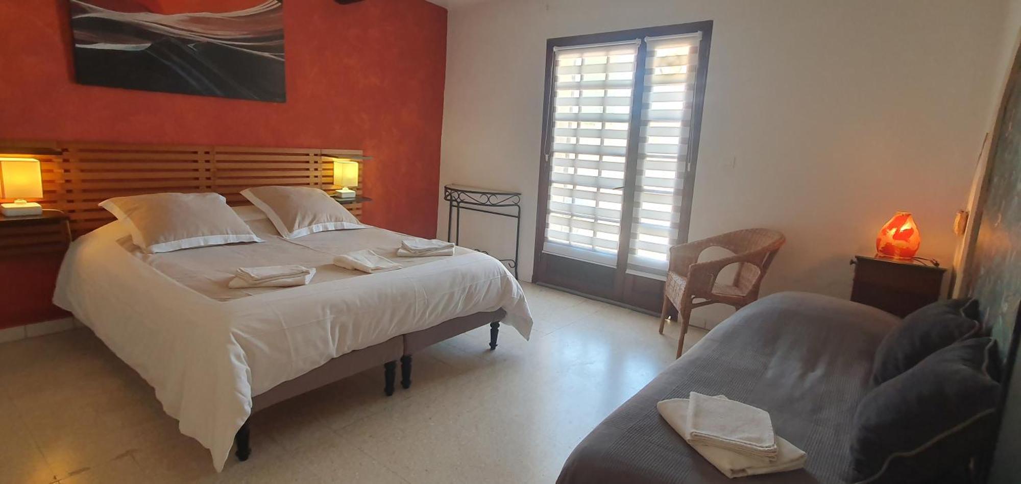 Le Jardin D'Ivana Chambres D'Hotes B&B Avec Piscine Chauffee Oppède Εξωτερικό φωτογραφία