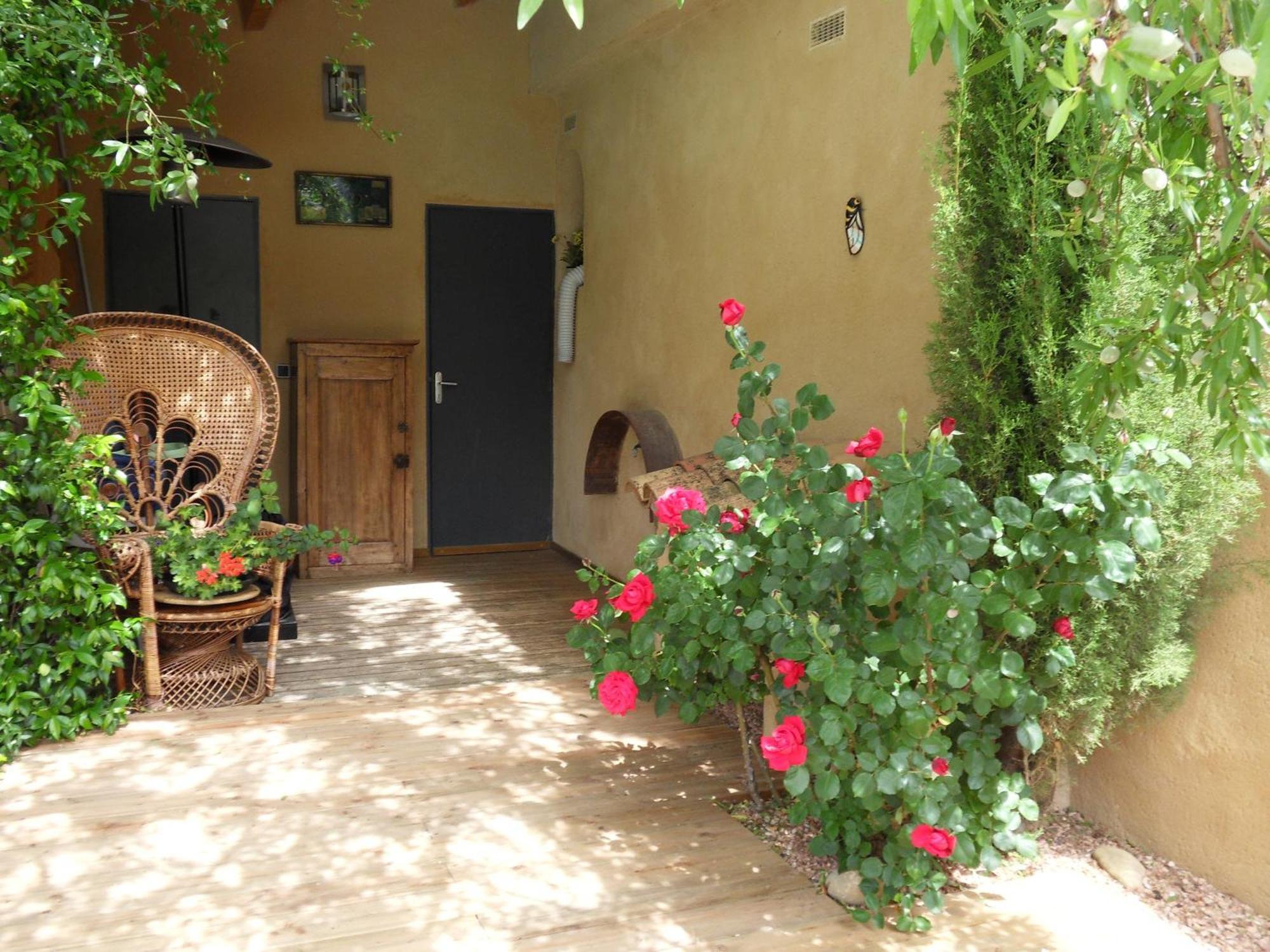 Le Jardin D'Ivana Chambres D'Hotes B&B Avec Piscine Chauffee Oppède Εξωτερικό φωτογραφία