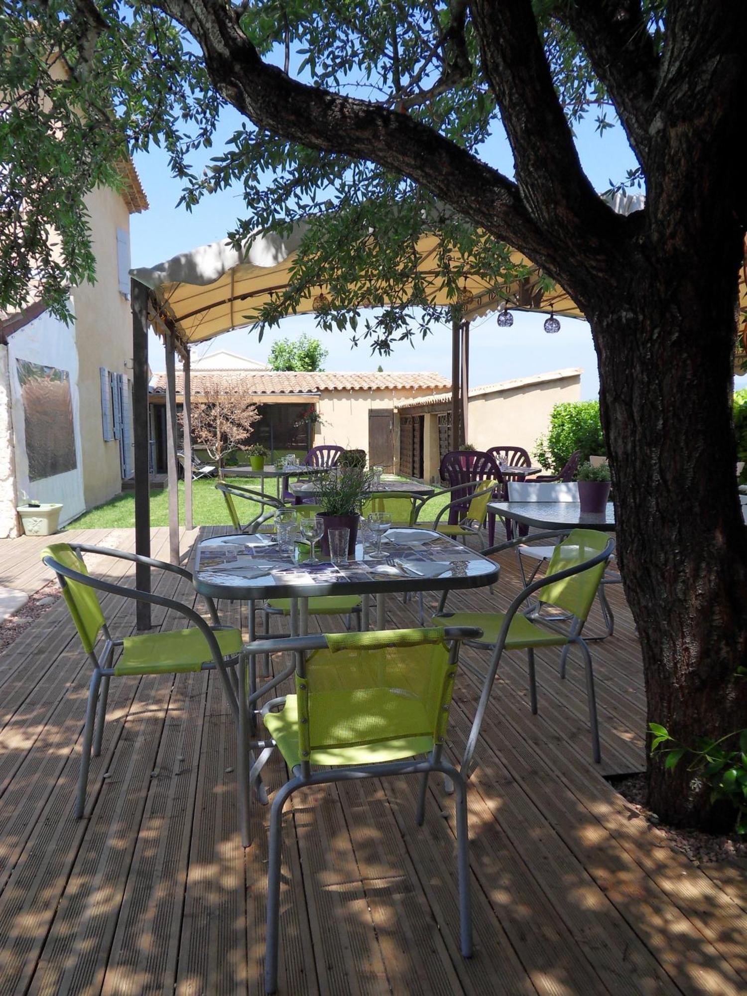 Le Jardin D'Ivana Chambres D'Hotes B&B Avec Piscine Chauffee Oppède Εξωτερικό φωτογραφία