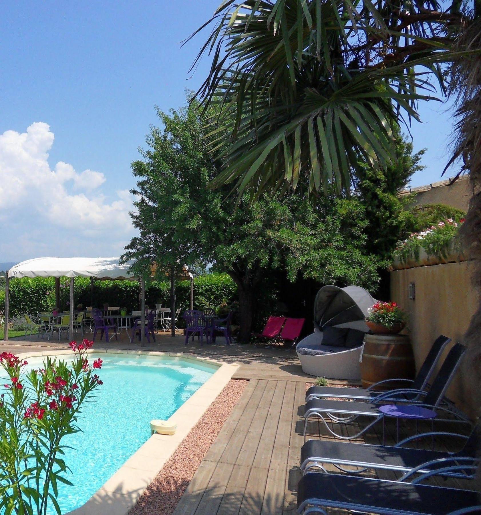 Le Jardin D'Ivana Chambres D'Hotes B&B Avec Piscine Chauffee Oppède Εξωτερικό φωτογραφία
